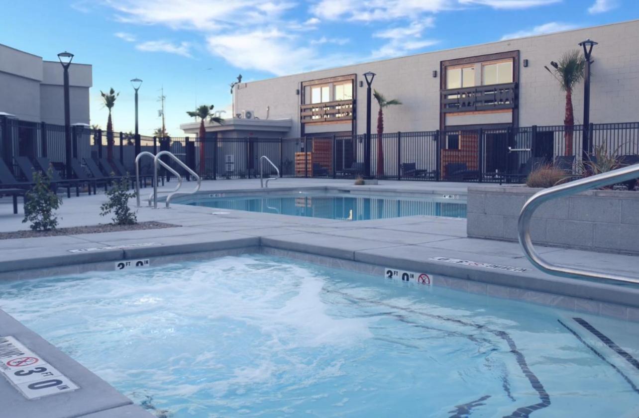 Bent Inn - Lgbtq Hotel Las Vegas Exterior photo